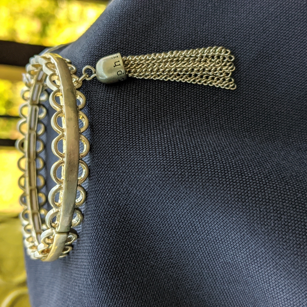 NWT Lia Sophia Stretch Tassel Charm Bracelet w/ 4 Extra Charms in Matte Gold - Picture 2 of 13